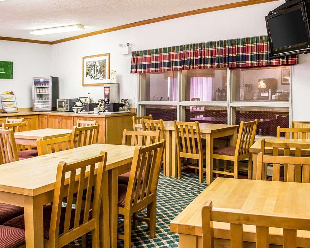 Quality Inn Petoskey-Harbor Springs Restaurant foto