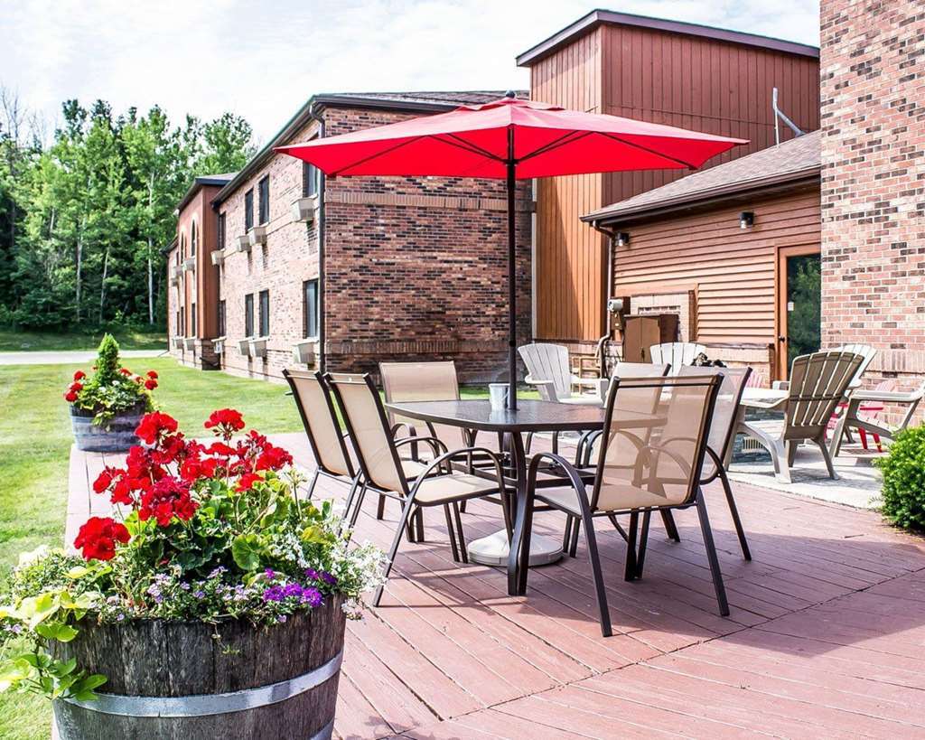 Quality Inn Petoskey-Harbor Springs Ausstattung foto