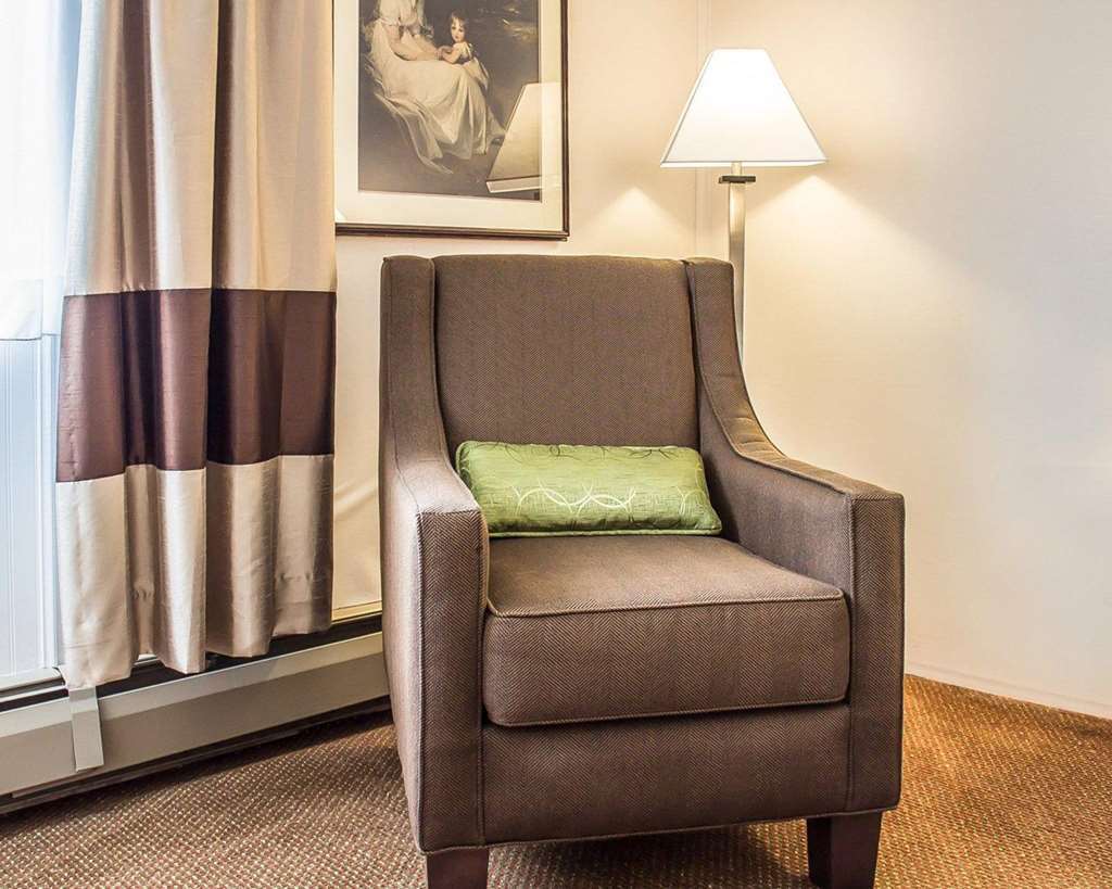 Quality Inn Petoskey-Harbor Springs Zimmer foto
